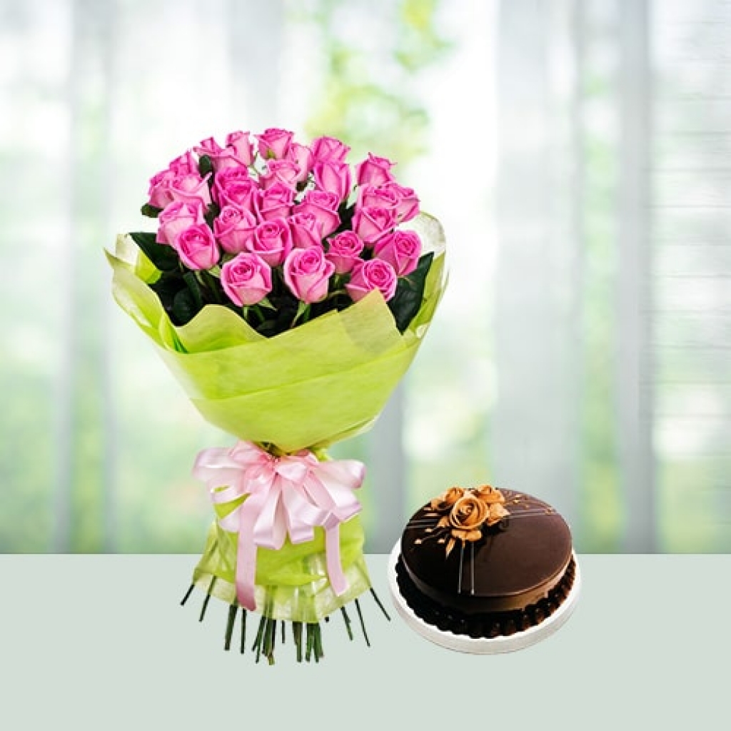 Valentine Day Flowers with Cake Combo