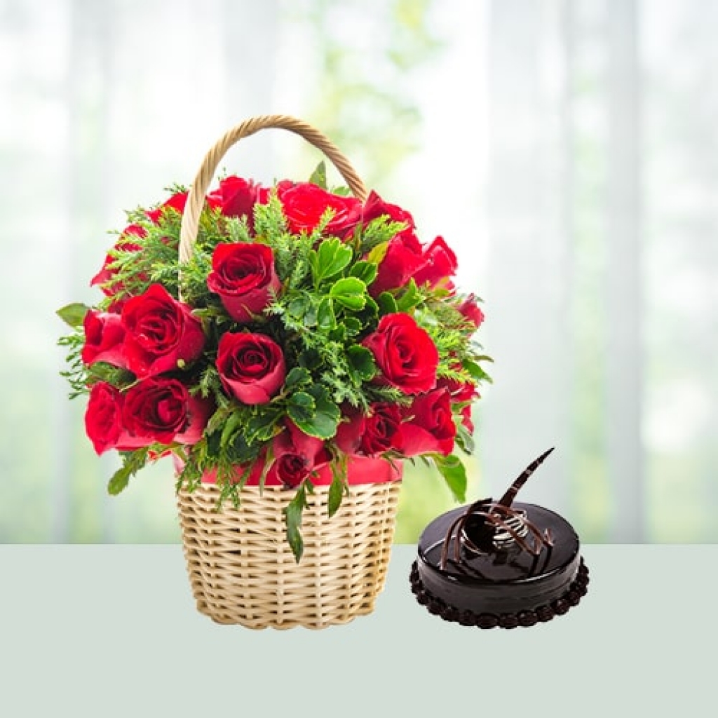 Valentine Day Flowers with Cake Combo
