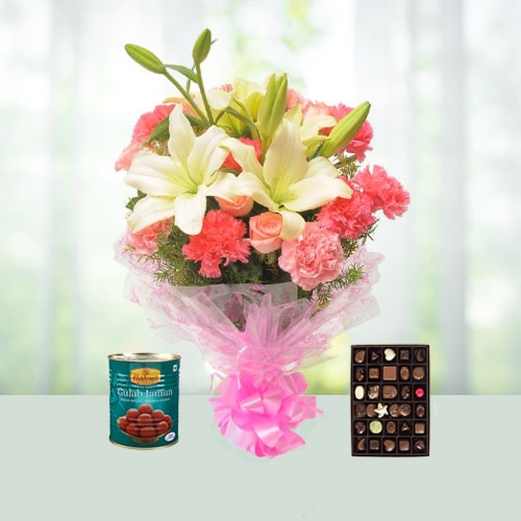 Flowers with Sweet Box with Chocolates combo