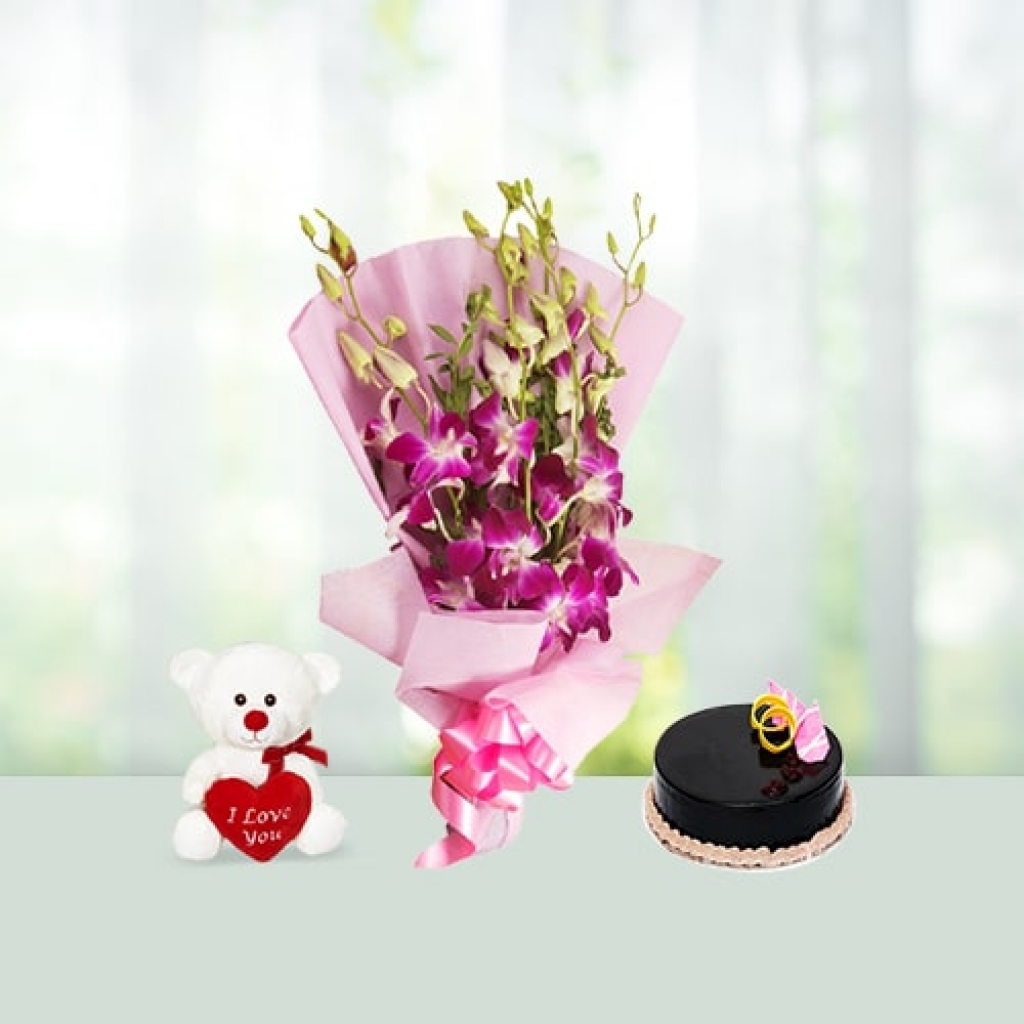 Women's Day  Flowers with Cake Combo