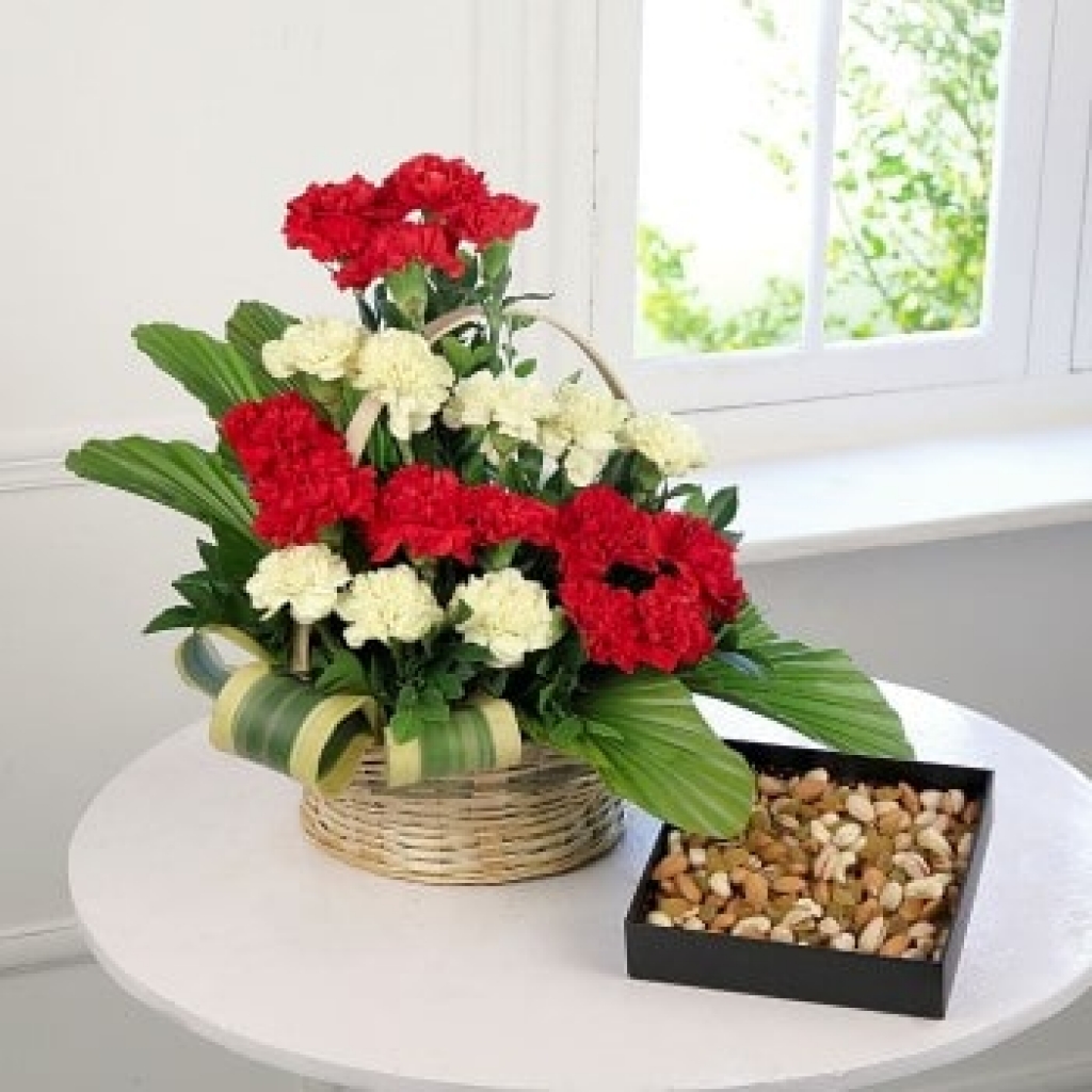 Valentine Day Flowers with Dry Fruits Combo